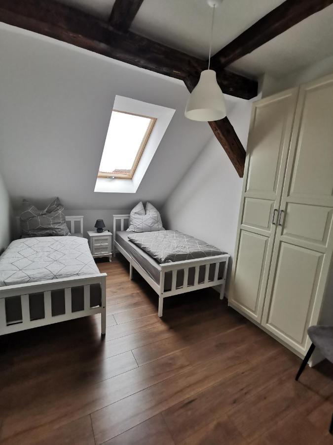 Fewo Rohleder De Mit 130M2 Und Garten Fuer 6Pers Mit 2 Bad Cottbus Buitenkant foto