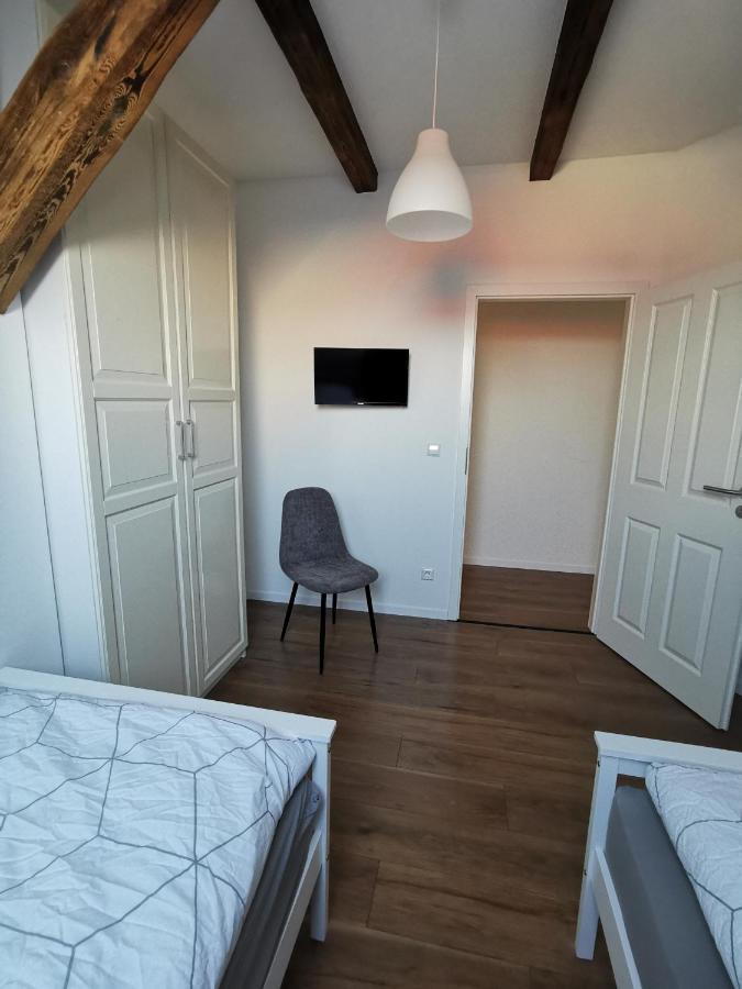 Fewo Rohleder De Mit 130M2 Und Garten Fuer 6Pers Mit 2 Bad Cottbus Buitenkant foto