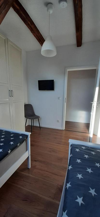 Fewo Rohleder De Mit 130M2 Und Garten Fuer 6Pers Mit 2 Bad Cottbus Buitenkant foto